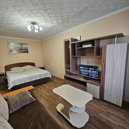 Lux Apartment On Potanina 19 Ustʼ-Kamenogorsk Zewnętrze zdjęcie